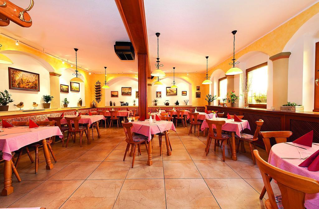 Gasthaus& Pension Zum Roten Haus Bad Schandau Luaran gambar